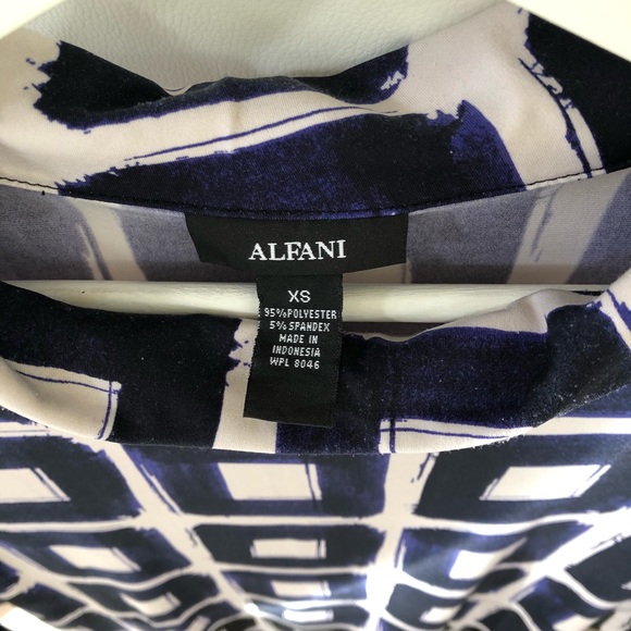 Alfani beautiful long sleeves dress - Picture 7 of 8